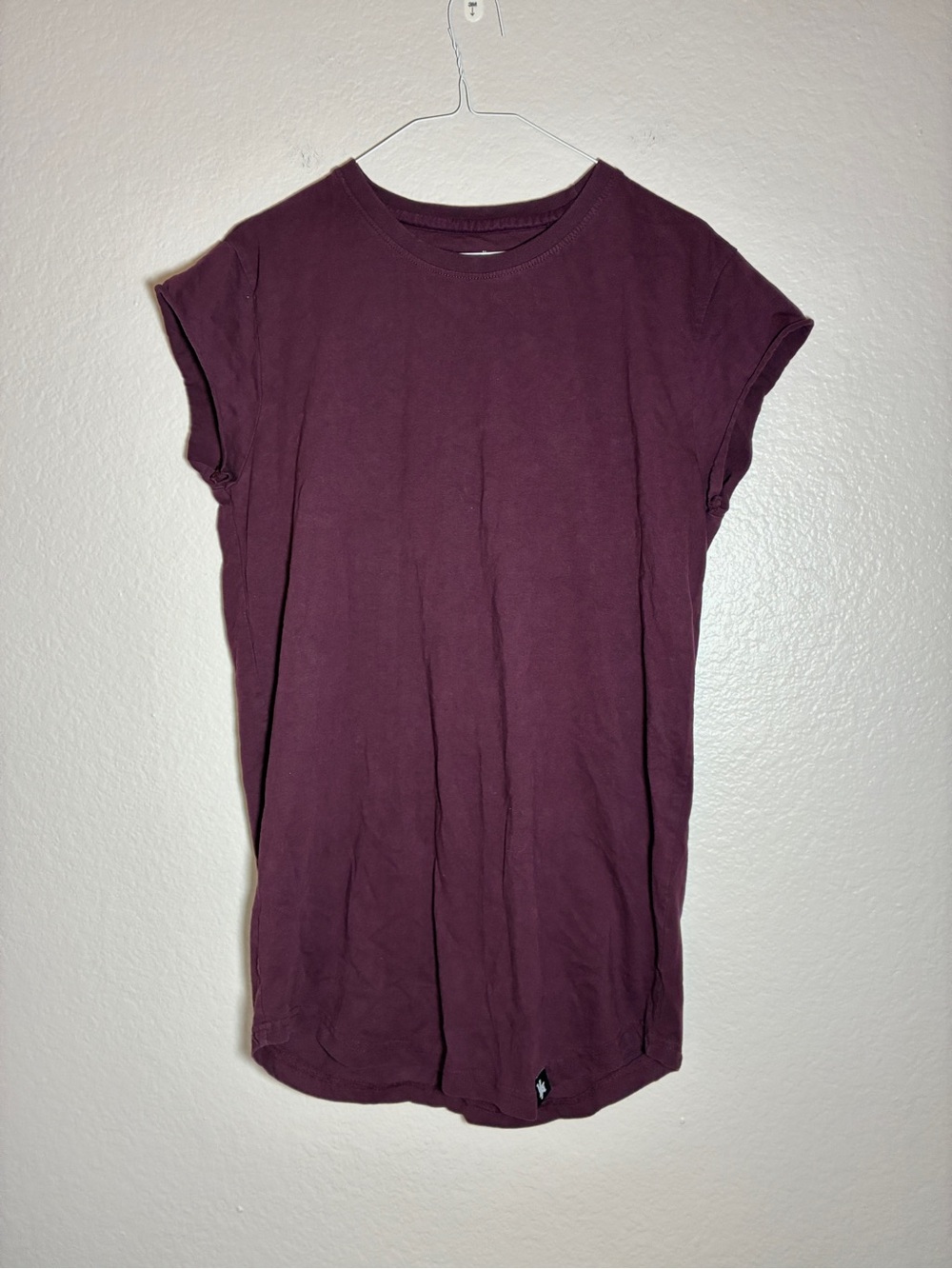 YoungLA Maroon Curved Hem Cap Sleeve T-shirt Longline Size M Athletic Casual
